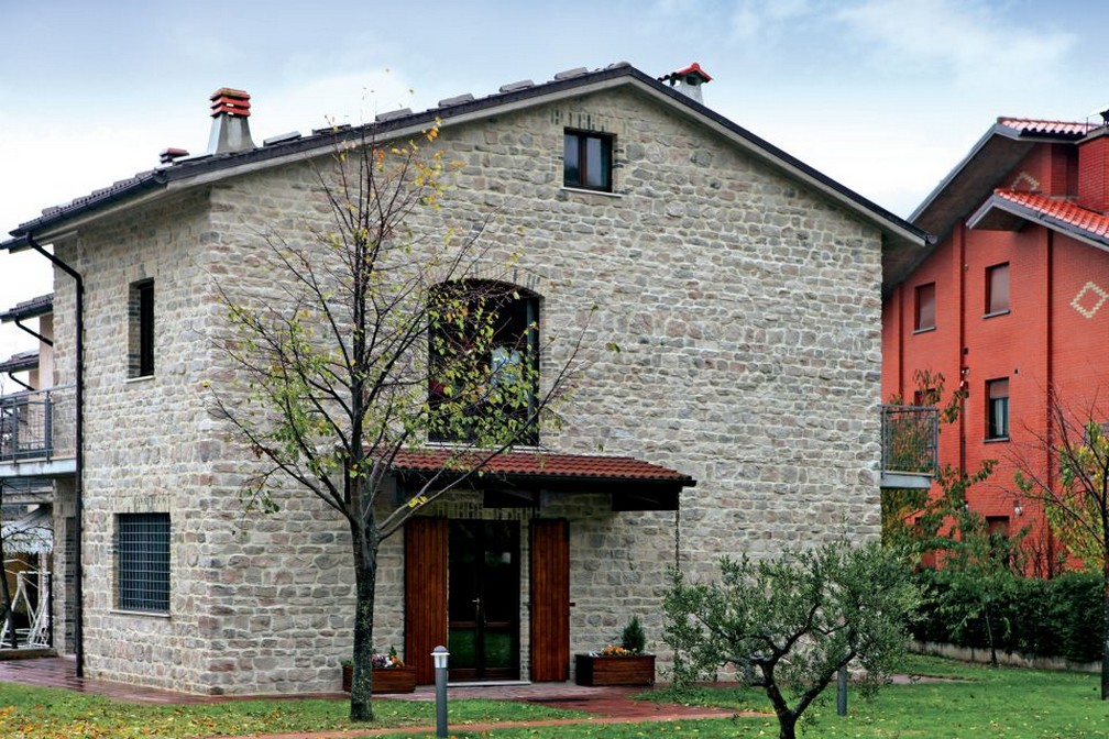 roccia_granito_S44castagno_0017-960x640