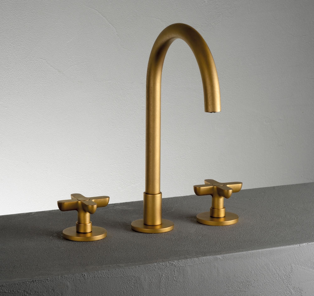 ICONA CLASSIC_Q7_R007W_VANESSA_2021