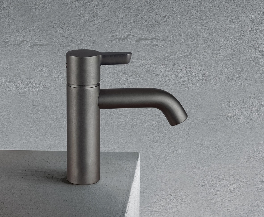 ICONA CLASSIC_Q8_R404F_SANTI CALECA_2018_VANESSA 2021